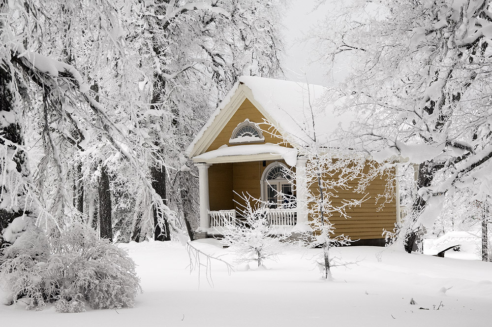 house-in-winter
